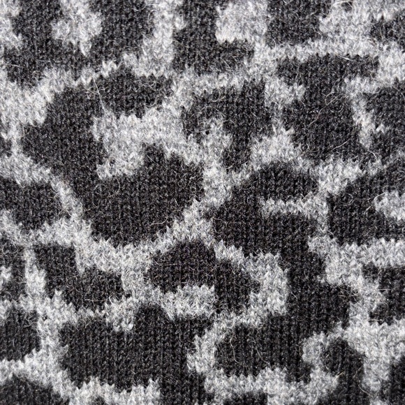 Cynthia Rowley Black and Gray wool blend Cowl Neck Sweater in animal print M - Picture 5 of 14